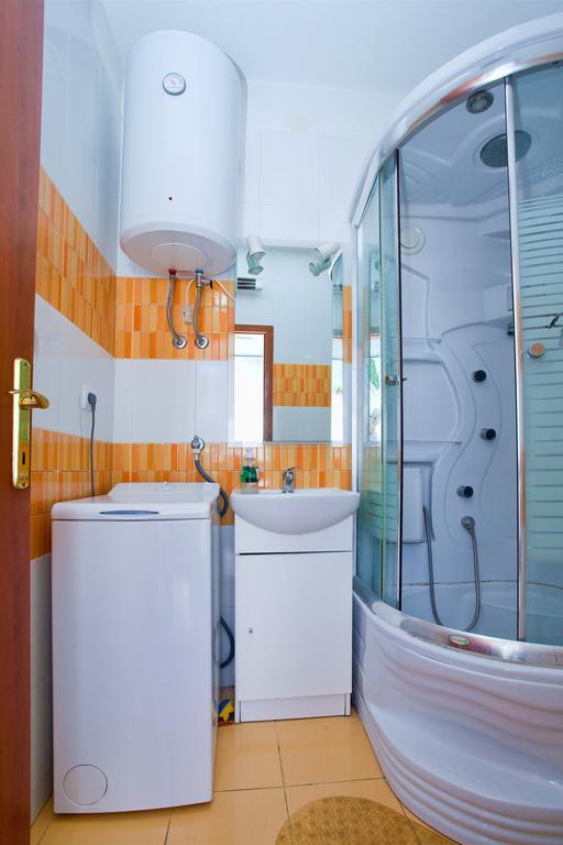 Apartments Flora Сплит Экстерьер фото